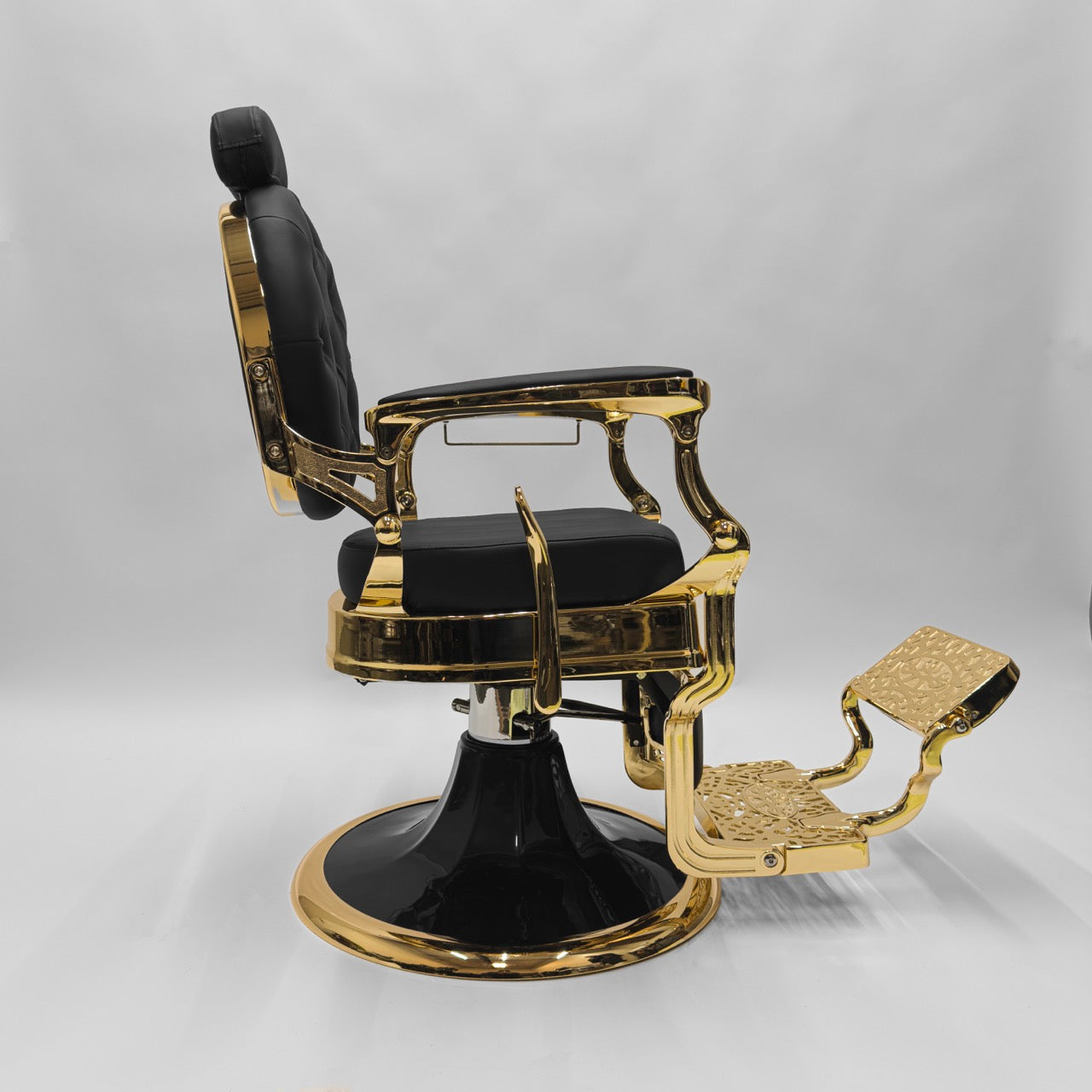ROYALE Gold Vintage Style Barber Chair