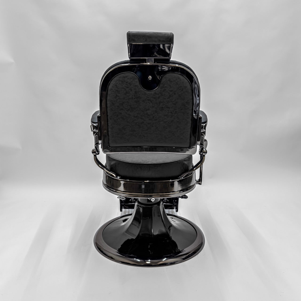 ATLAS 2.0 Black Chrome Vintage Style Barber Chair
