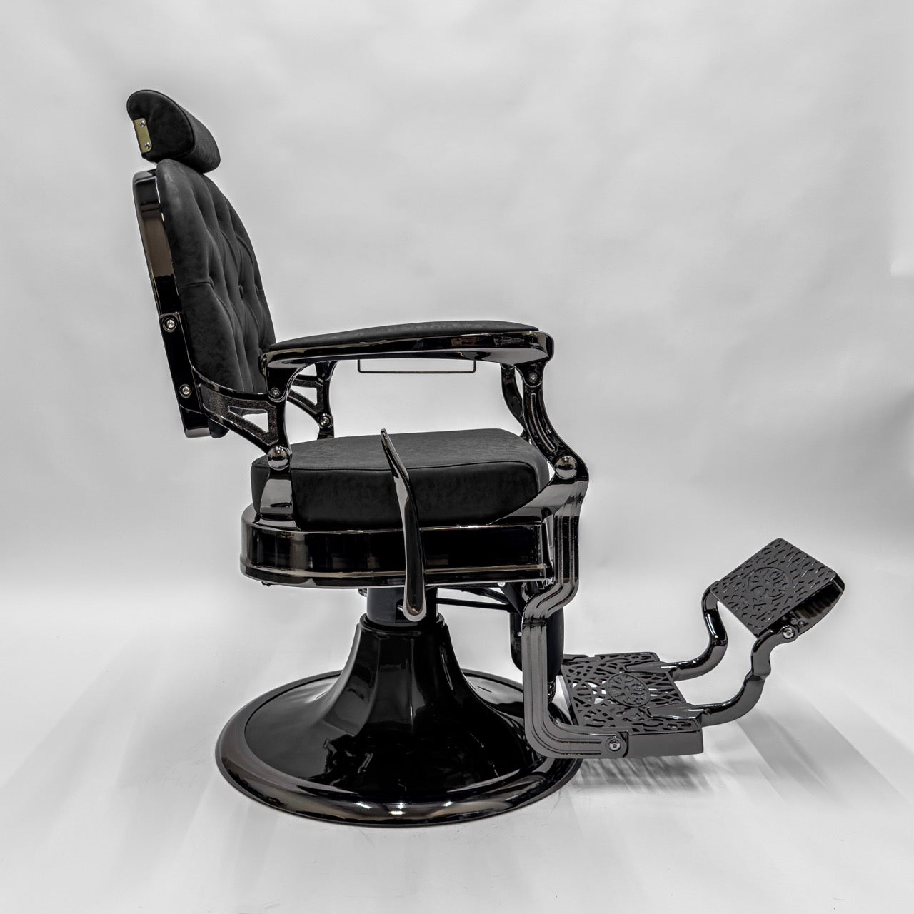 ATLAS 2.0 Black Chrome Vintage Style Barber Chair