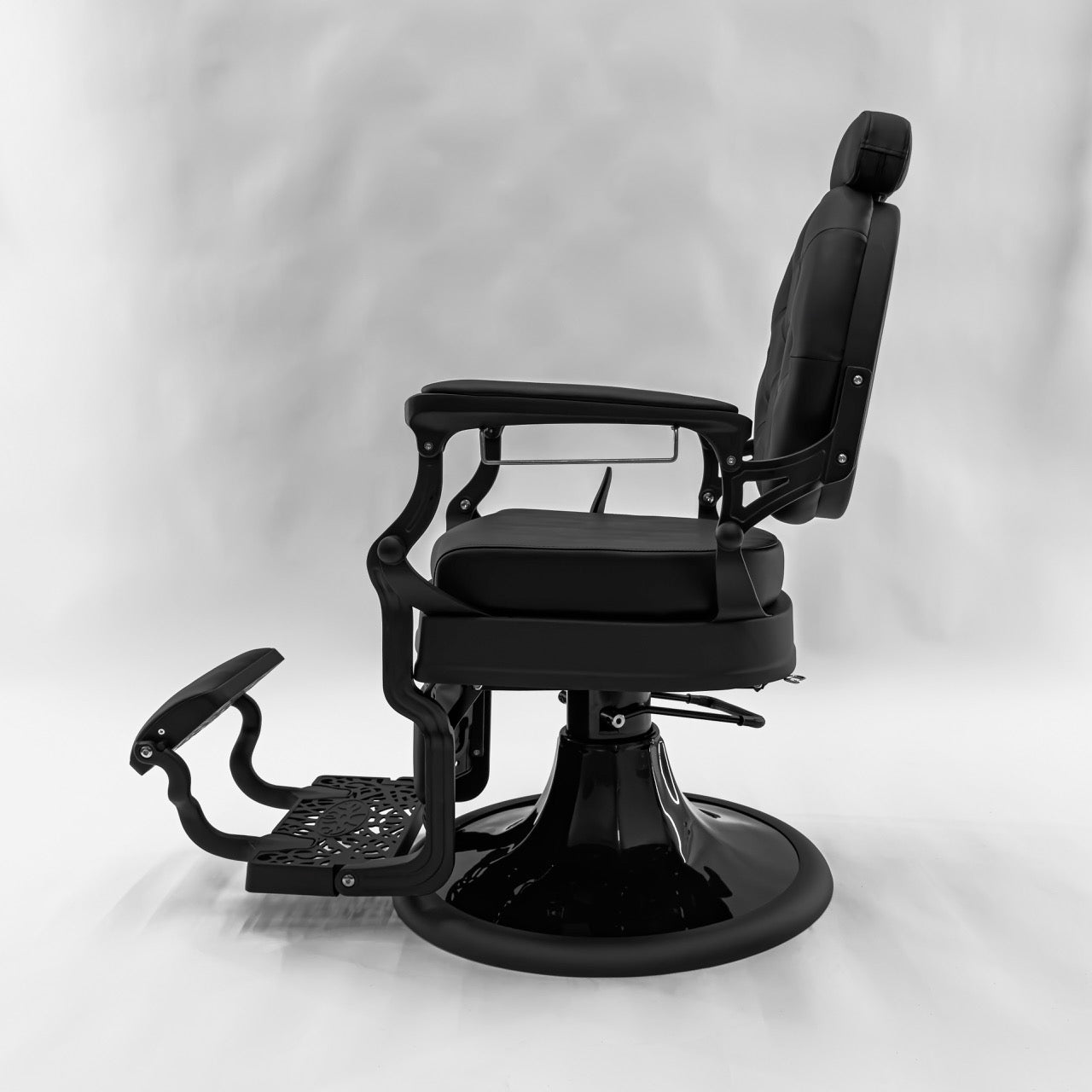 ONYX Vintage Style Barber Chair - Matte Black