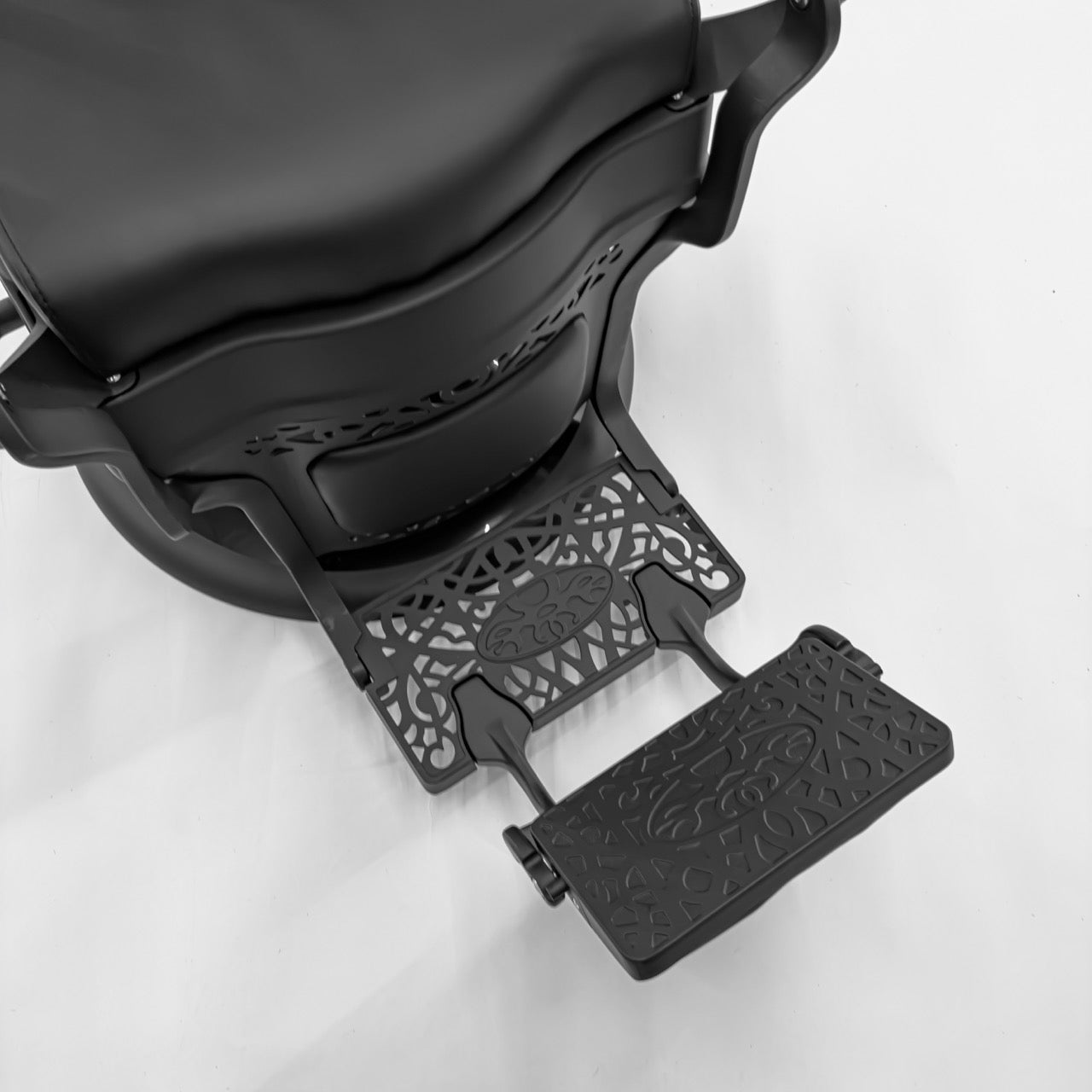 ONYX Vintage Style Barber Chair - Matte Black