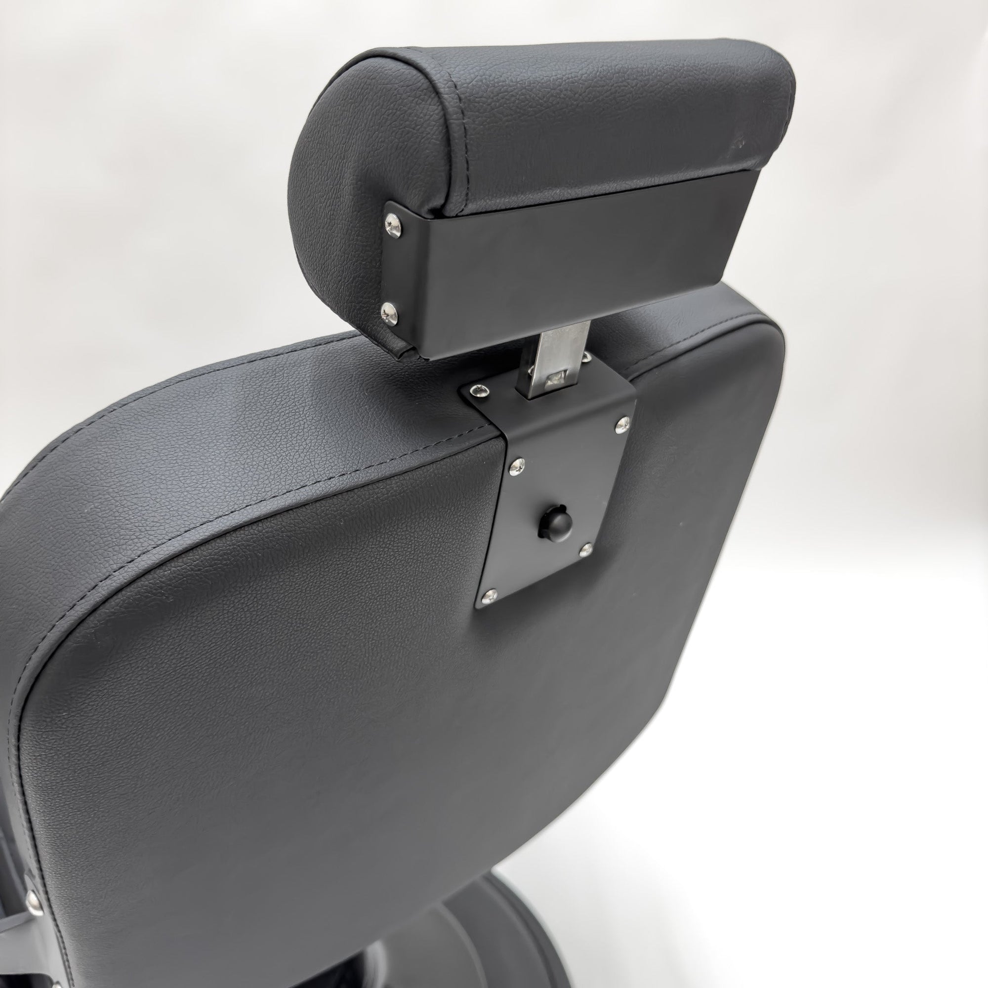 NORO 2.0 Matte Black Barber Chair