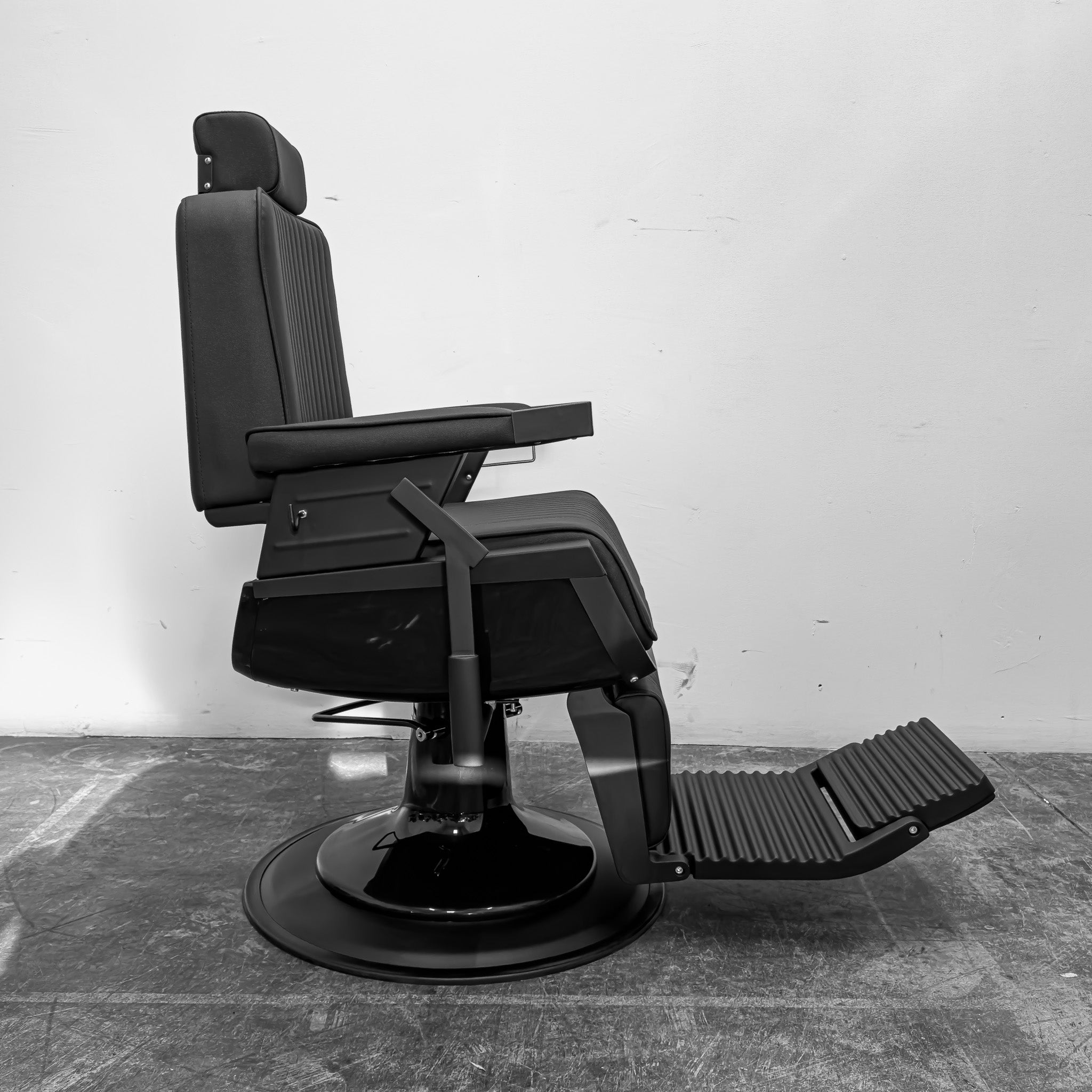 APEX Vintage Style Barber Chair