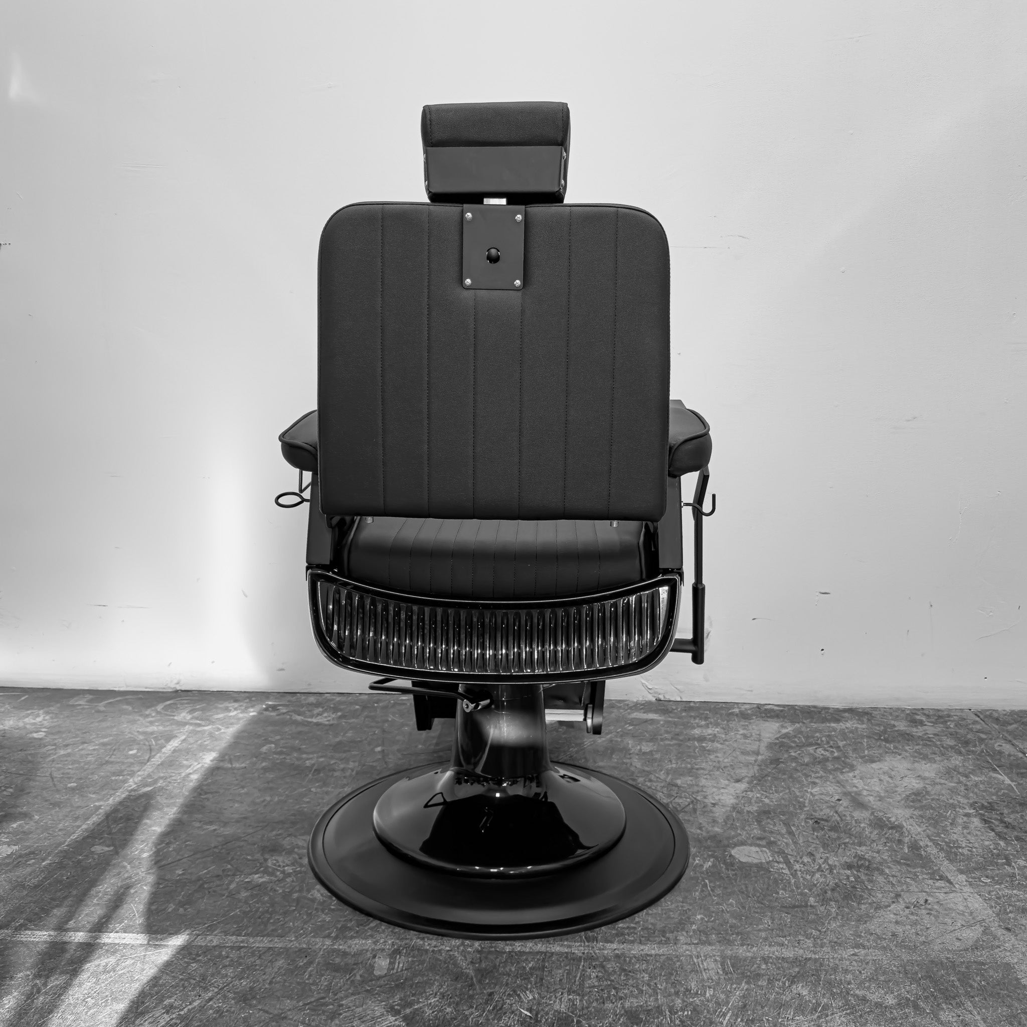 APEX Vintage Style Barber Chair
