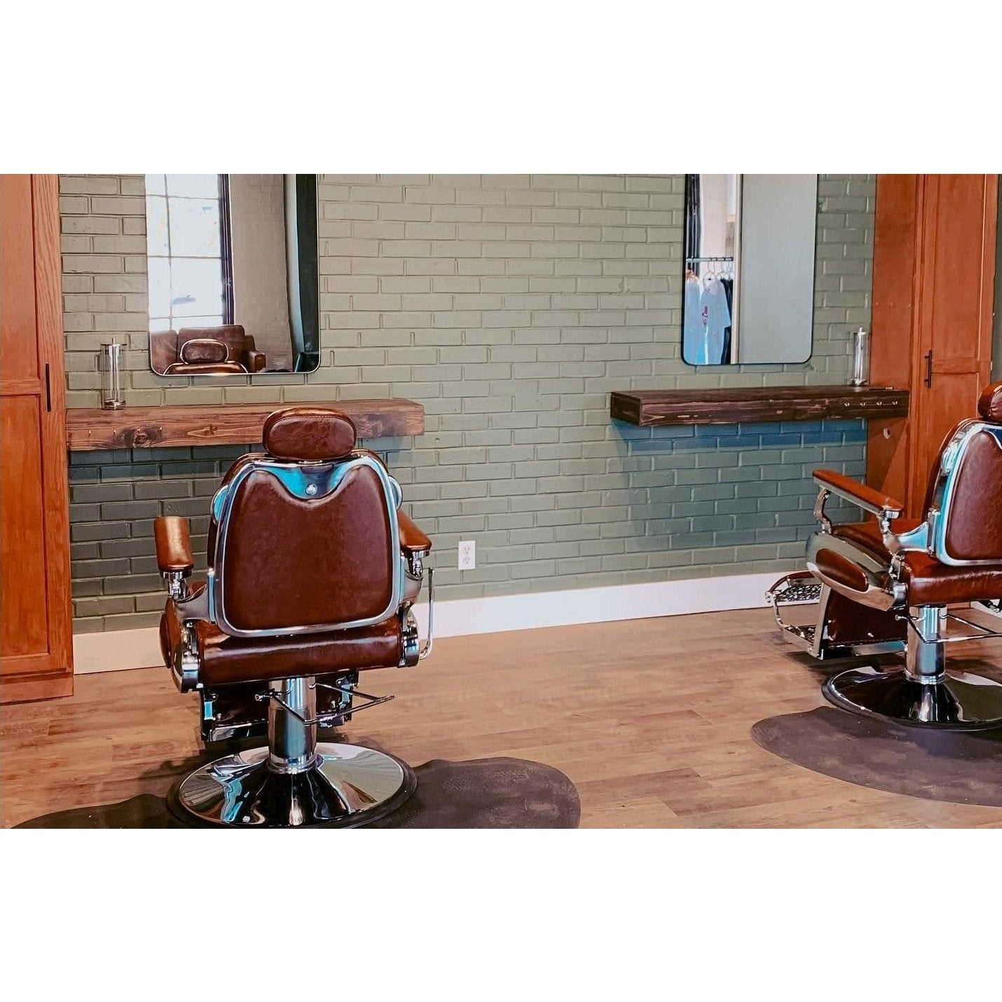 Roosevelt Barber Chair